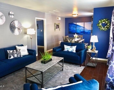 4317 N Stanton Street - Photo Thumbnail 1