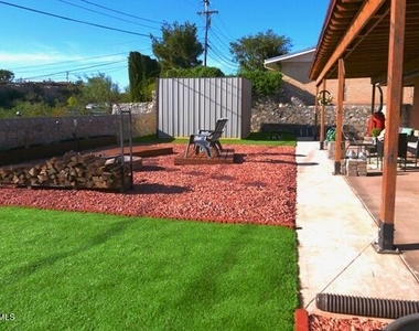 4317 N Stanton Street - Photo Thumbnail 26