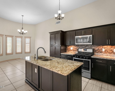 3138 Red Maple Drive - Photo Thumbnail 5