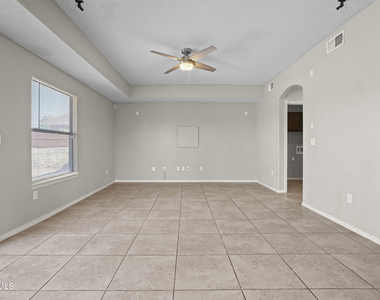 3261 Garden Point Drive - Photo Thumbnail 13