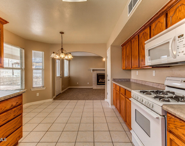 628 Paseo Hermoso Drive - Photo Thumbnail 8