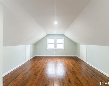 121 Victory Street - Photo Thumbnail 12