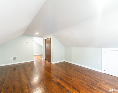 121 Victory Street - Photo Thumbnail 13