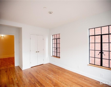 68 Main Street - Photo Thumbnail 8