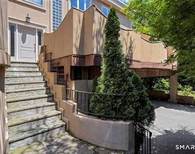 2 Stormy Circle Drive - Photo Thumbnail 1