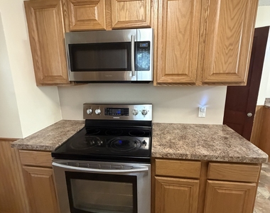 70 Wooster Avenue - Photo Thumbnail 4