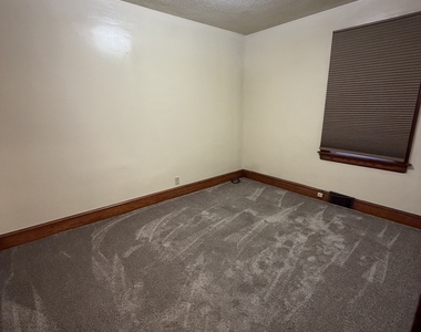 70 Wooster Avenue - Photo Thumbnail 9