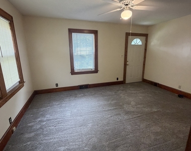 70 Wooster Avenue - Photo Thumbnail 5