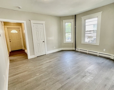 42 Cabot Street - Photo Thumbnail 4