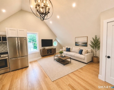 25 Quintard Avenue - Photo Thumbnail 6