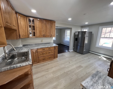 93 White Rock Drive - Photo Thumbnail 5