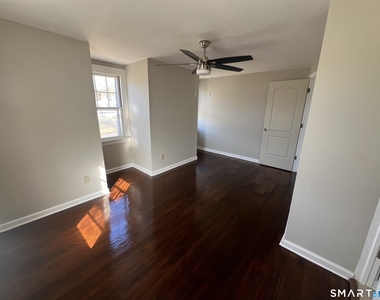 93 White Rock Drive - Photo Thumbnail 7
