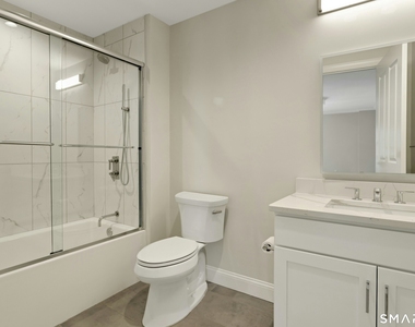 440 Heights Road - Photo Thumbnail 12