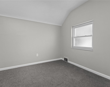 2982 Kestner Avenue - Photo Thumbnail 17