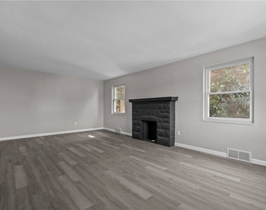 2982 Kestner Avenue - Photo Thumbnail 2