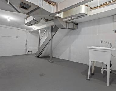 2982 Kestner Avenue - Photo Thumbnail 19