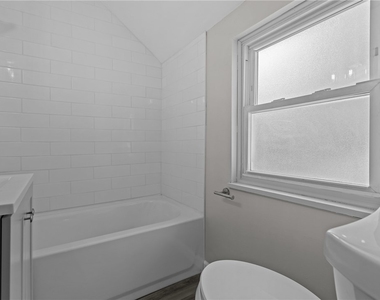 2982 Kestner Avenue - Photo Thumbnail 12