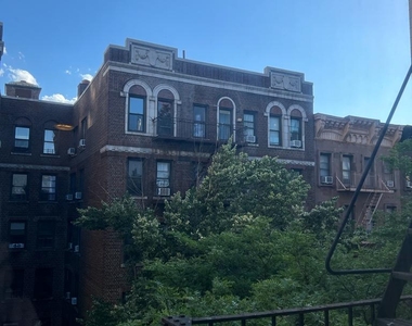 East 84th Street - Photo Thumbnail 3