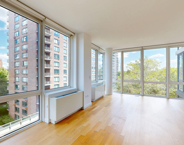 808 Columbus Ave - Photo Thumbnail 2
