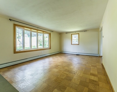 82 Terrace Drive - Photo Thumbnail 4