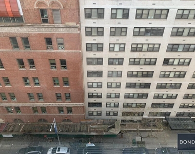 East 63rd Street - Photo Thumbnail 1