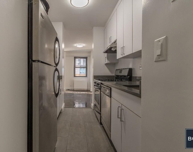 East 89th Street - Photo Thumbnail 2