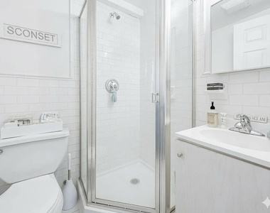 401 East 13th Street - Photo Thumbnail 5