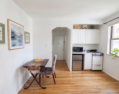 415 W - Photo Thumbnail 1