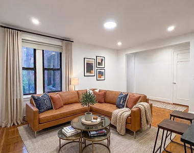 712 West - Photo Thumbnail 9