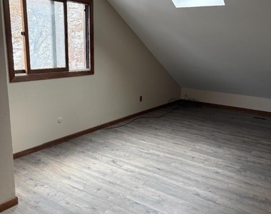 4 Red Lodge Dr - Photo Thumbnail 3