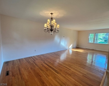 36 Cortright Rd - Photo Thumbnail 4