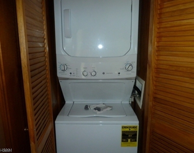 860 Burnt Meadow Rd - Photo Thumbnail 17