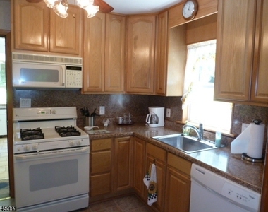 860 Burnt Meadow Rd - Photo Thumbnail 7