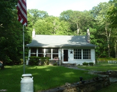 860 Burnt Meadow Rd - Photo Thumbnail 2