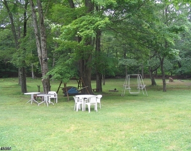 860 Burnt Meadow Rd - Photo Thumbnail 6