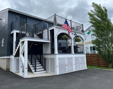 35 Phoenix Ave - Photo Thumbnail 10