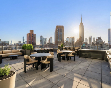 162 East 36th Street - Photo Thumbnail 6