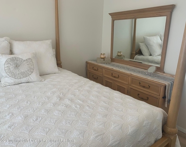 362 Venice Drive - Photo Thumbnail 10
