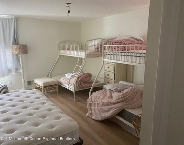 362 Venice Drive - Photo Thumbnail 9