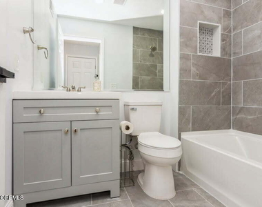 1101 Stoneridge Circle - Photo Thumbnail 6