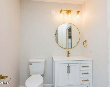 1101 Stoneridge Circle - Photo Thumbnail 9