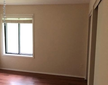 171 Amberly Drive - Photo Thumbnail 25