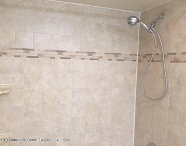 171 Amberly Drive - Photo Thumbnail 13