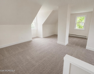 207 Howard Street - Photo Thumbnail 3
