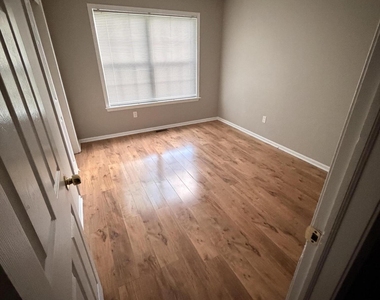 422 Indigo Court - Photo Thumbnail 16