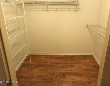 422 Indigo Court - Photo Thumbnail 9