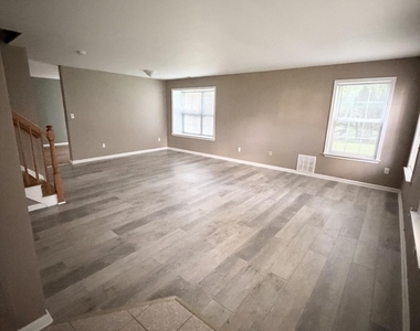422 Indigo Court - Photo Thumbnail 12