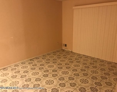 422 Indigo Court - Photo Thumbnail 5