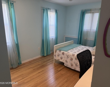 652 Holly Lane - Photo Thumbnail 22