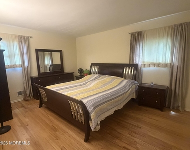 652 Holly Lane - Photo Thumbnail 19